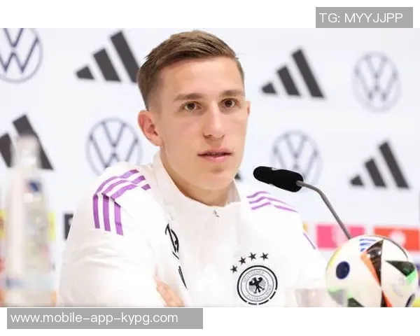 巴萨计划引进左脚中卫目标锁定保托雷斯与施洛特贝克