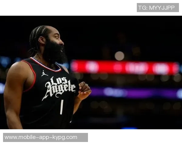 卢谈球队连胜：哈登与小卡的发挥至关重要我们正朝着正确的方向迈进