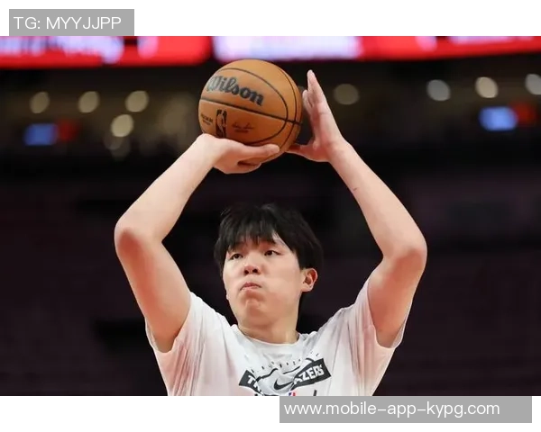 杨瀚森今日表现惊艳但偶显疲态与脱节引人关注