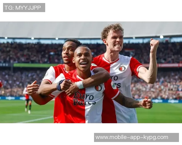 法尔克透露格雷罗赛季末离队拜仁将引进费耶诺德右后卫雷德 法尔克透露格雷罗赛季末离队拜仁将引进费耶诺德右后卫雷德